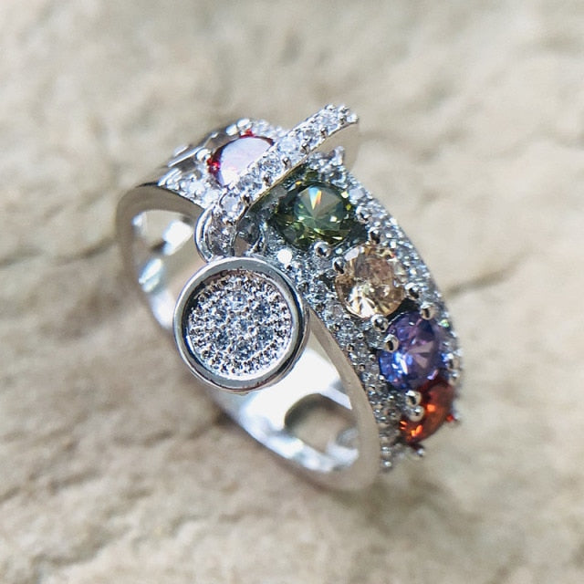 Ryonne Royal-Inspired Jewelry - Regal Elegant Design | emerallda
