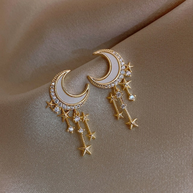Lunar Moon Drop Earrings - Celestial Jewelry | emerallda