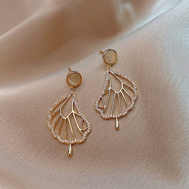 Pearl Cherry Dangle Earrings - Elegant Jewelry | emerallda