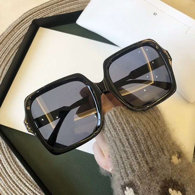Frank Gold Sunglasses - Premium Luxury Eyewear | emerallda