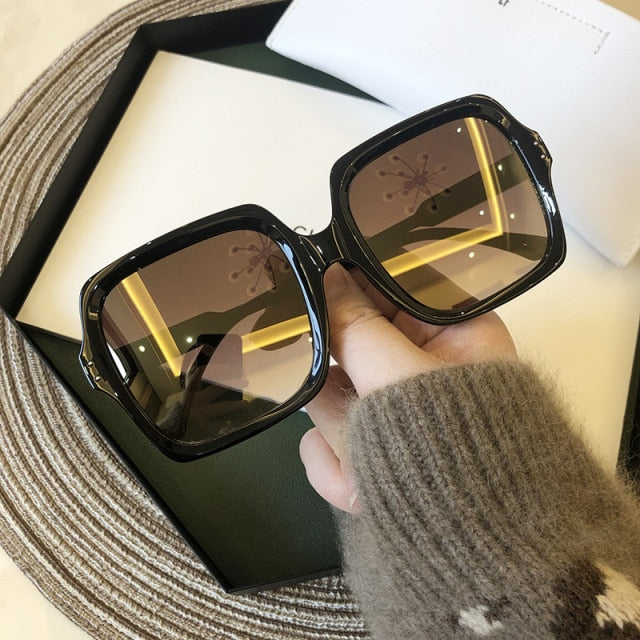 Frank Gold Sunglasses - Premium Luxury Eyewear | emerallda