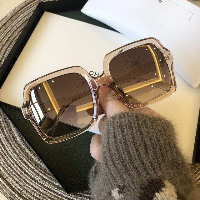 Frank Gold Sunglasses - Premium Luxury Eyewear | emerallda