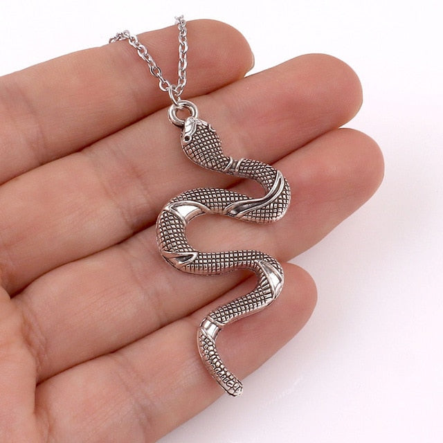 Vipera Golden Accessory - Luxury Design | emerallda