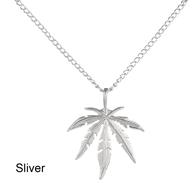 Leaf Pattern Pendant Necklace - Unisex Fashion Jewelry | emerallda