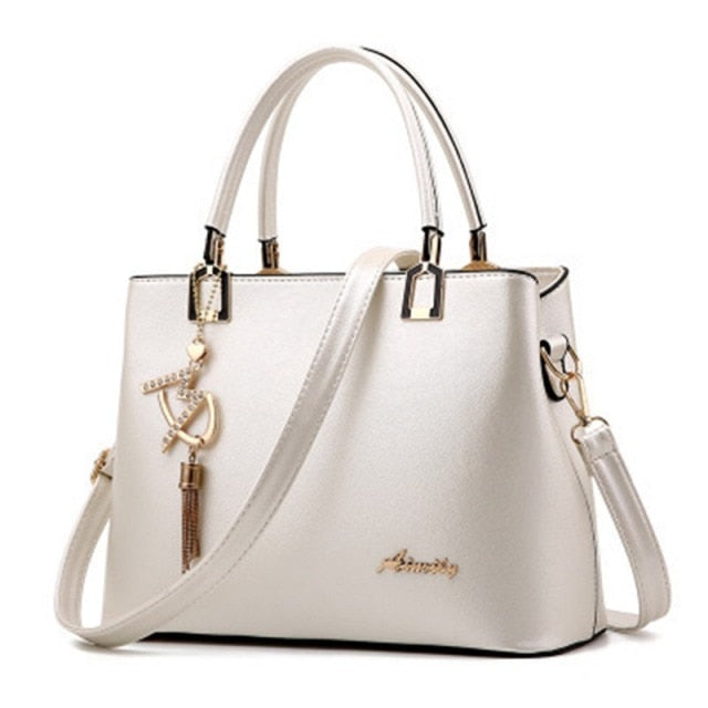 Elegant Fashion Bag - Sophisticated Style | emerallda