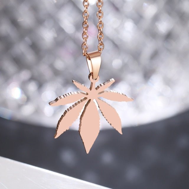 Frons Gold Chain Necklace - Elegant Jewelry | emerallda